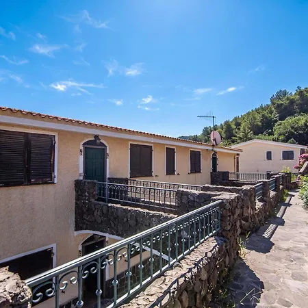 Apartment Domus De Pedra Pertunta - Happy